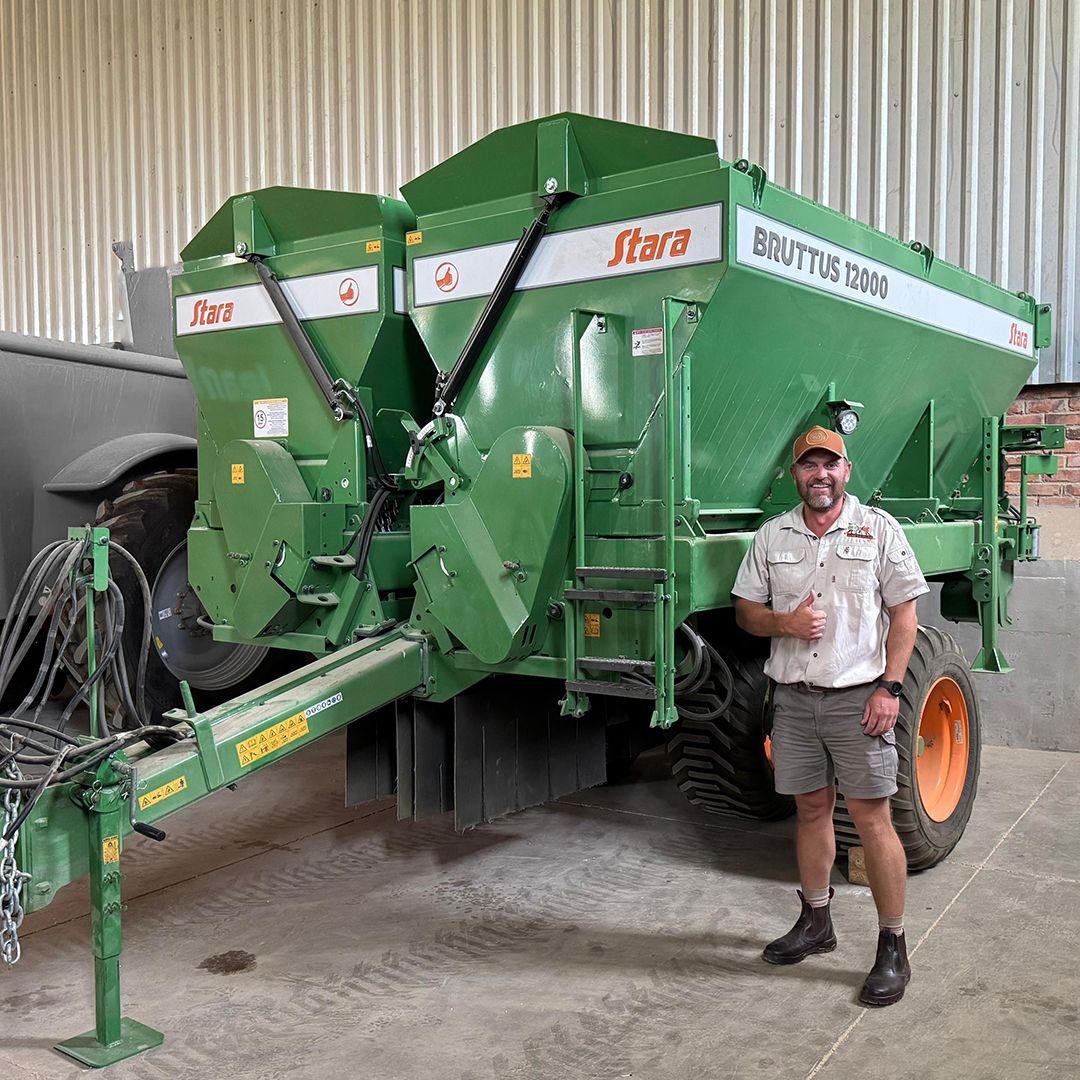 The farmer Juan-Pieter Corver of Harrismith city in South Africa uses Stara products on its farm activities. 